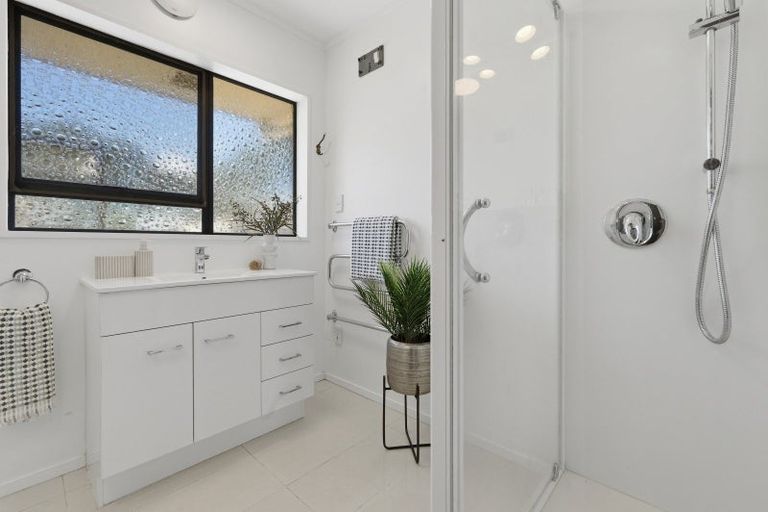 Photo of property in 317b Devonport Road, Tauranga, 3110