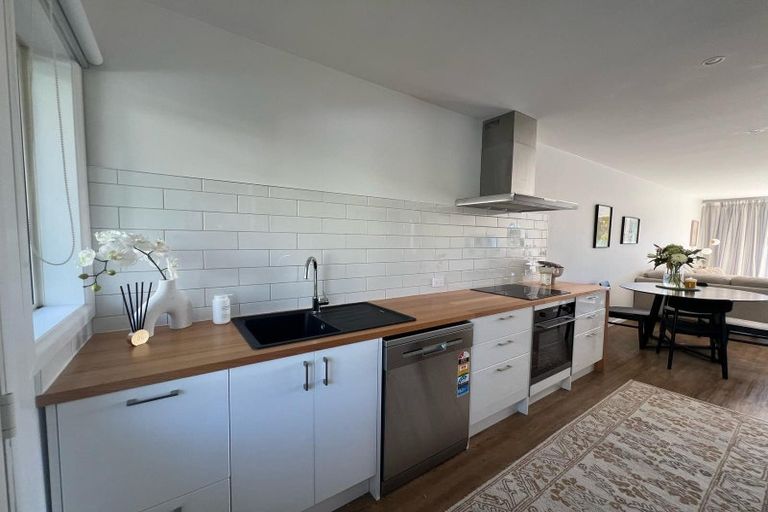 Photo of property in 36 Derby Street, St Albans, Christchurch, 8014