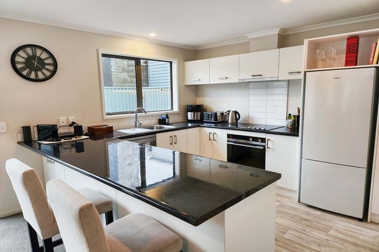 Photo of property in 28 Latimer Way, Petone, Lower Hutt, 5012