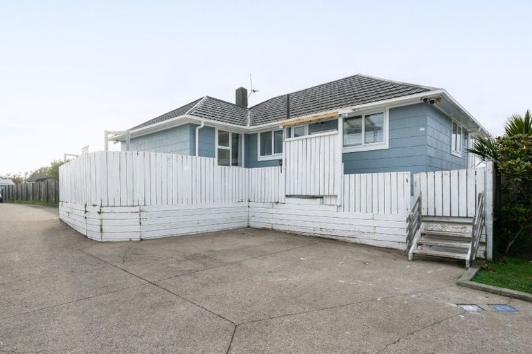 Photo of property in 12 Whenua View, Titahi Bay, Porirua, 5022