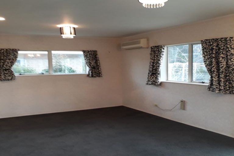 Photo of property in 32 Waimanawa Lane, Waiuku, 2123