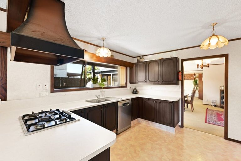 Photo of property in 16 Wilfred Street, St Andrews, Hamilton, 3200