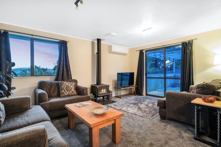 Photo of property in 4 Gaff Place, Whitby, Porirua, 5024