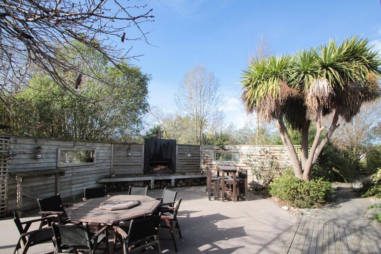 Photo of property in 28 Grove Avenue, Weston, Oamaru, 9401