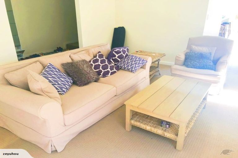 Photo of property in 113 Laurel Oak Drive, Schnapper Rock, Auckland, 0632