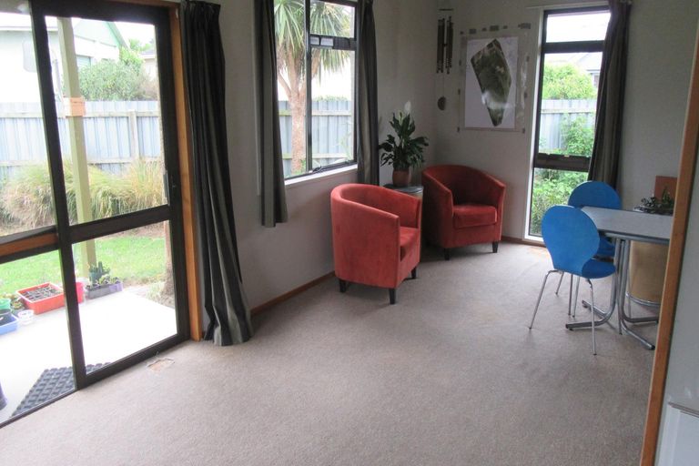 Photo of property in 12 Pitman Place, Waimate, 7924