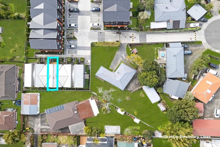 Photo of property in 4/29 Normandy Place, Henderson, Auckland, 0610
