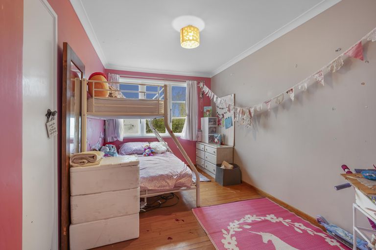 Photo of property in 12 Le Quesne Place, Fairfield, Hamilton, 3214
