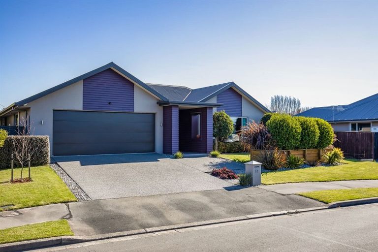 Photo of property in 23 Six Silvers Avenue, Halswell, Christchurch, 8025