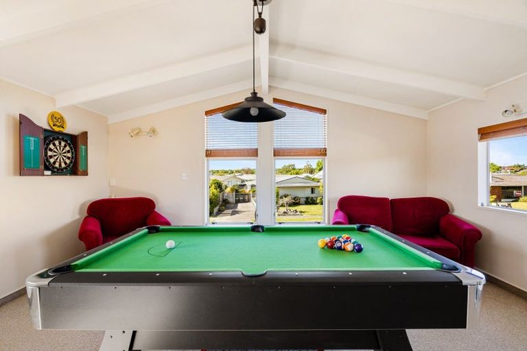 Photo of property in 20 Roskilda Crescent, Taradale, Napier, 4112