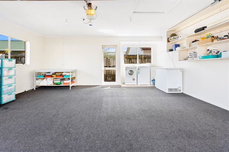 Photo of property in 18 Maurice Borich Place, Henderson, Auckland, 0610