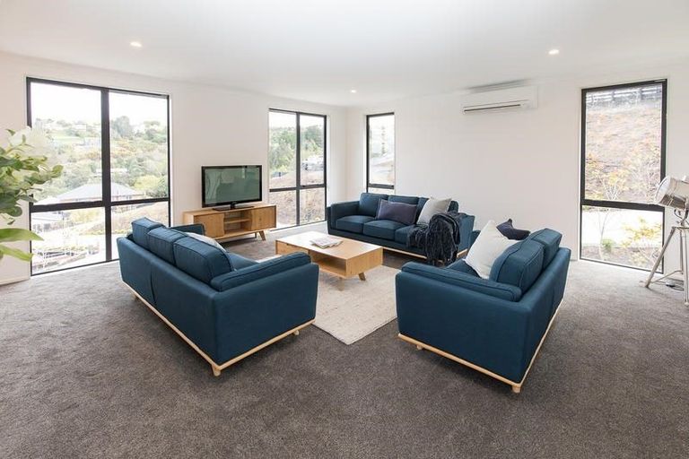 Photo of property in 33 Brugh Place, Andersons Bay, Dunedin, 9013