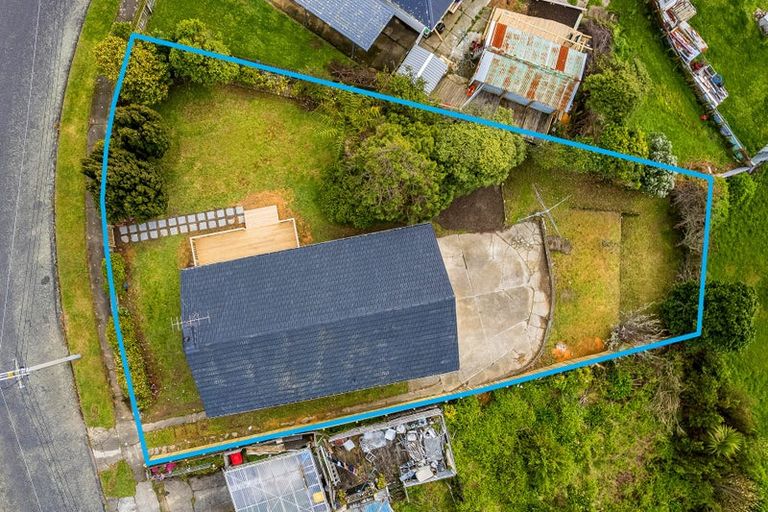 Photo of property in 43 Leicester Street, Cannons Creek, Porirua, 5024