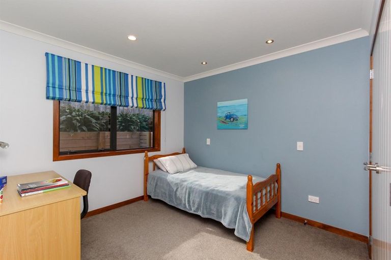 Photo of property in 4 Anderson Way, Highlands Park, New Plymouth, 4312