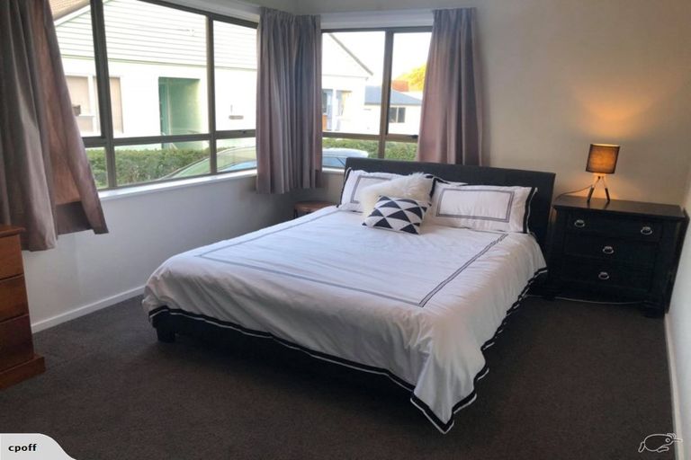 Photo of property in 8 Chard Street, Westown, New Plymouth, 4310