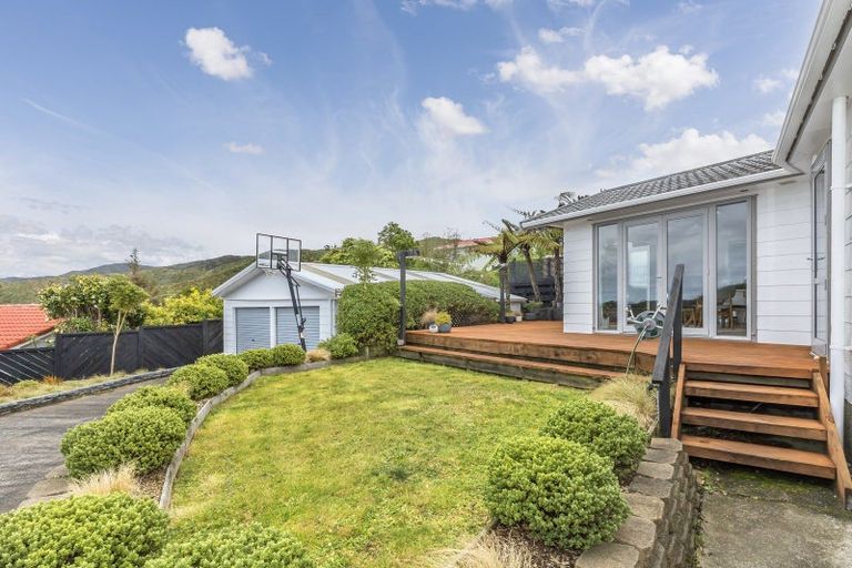 Photo of property in 244 Mitchell Street, Brooklyn, Wellington, 6021