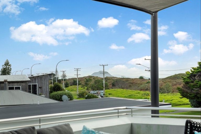 Photo of property in 1022a Papamoa Beach Road, Papamoa Beach, Papamoa, 3118