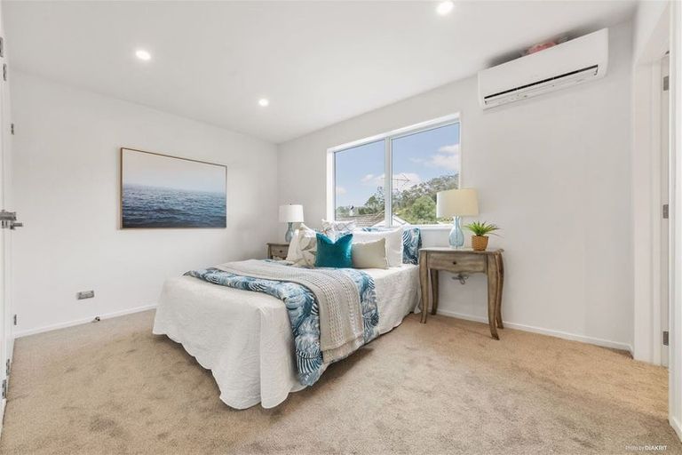 Photo of property in 25c Scarlet Drive, Ranui, Auckland, 0612