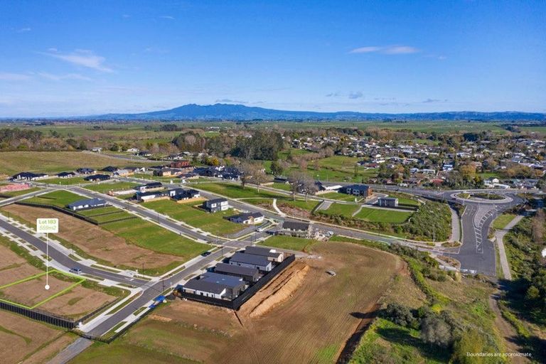 Photo of property in 3 Lumino Terrace, Peacocke, 3206