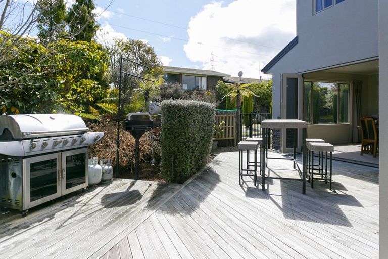 Photo of property in 1/745 Acacia Bay Road, Acacia Bay, Taupo, 3330