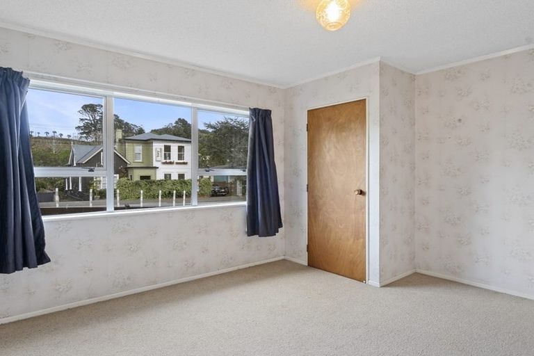 Photo of property in 33 Carrington Street, New Plymouth, 4310
