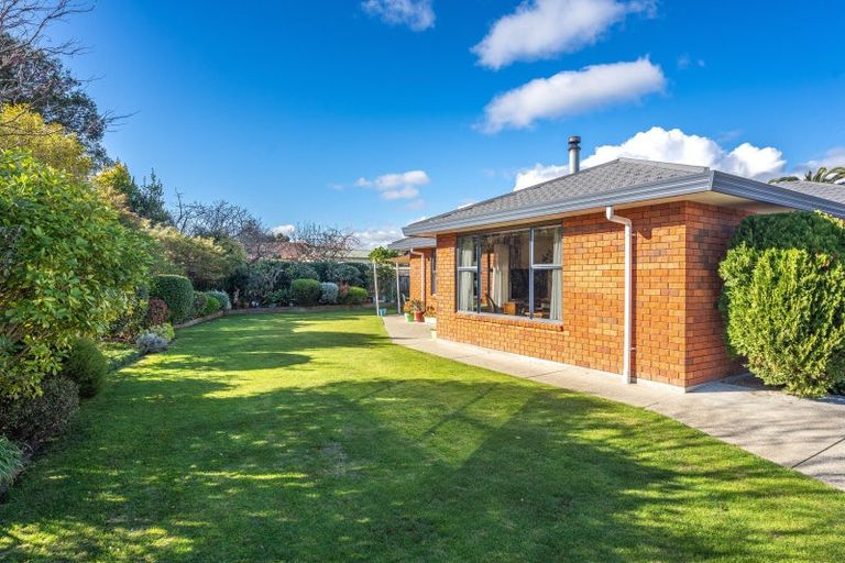 Photo of property in 5 Tararua Crescent, Otaki, 5512