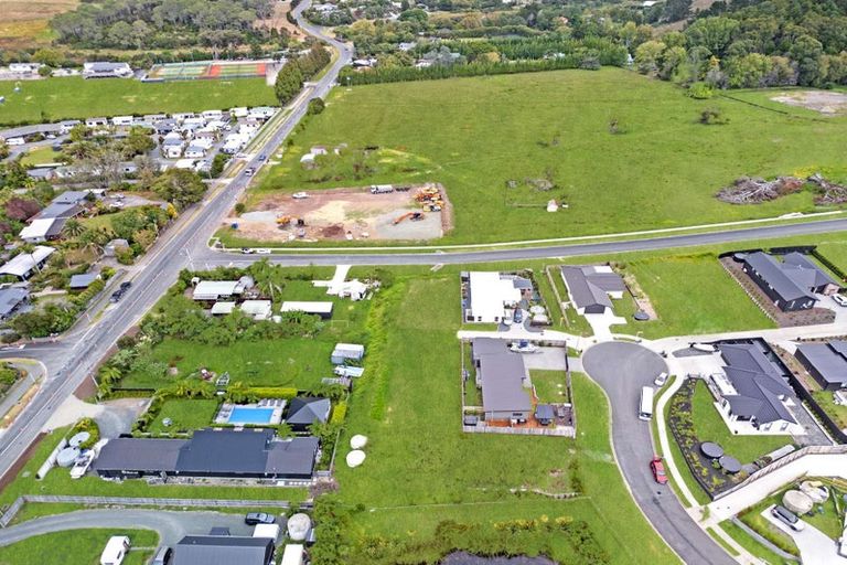 Photo of property in 68 Weka Street, Mangawhai, 0505