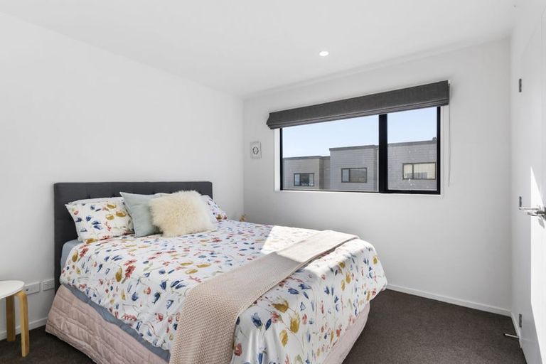 Photo of property in 6/7 South Pacific Place, Henderson, Auckland, 0612