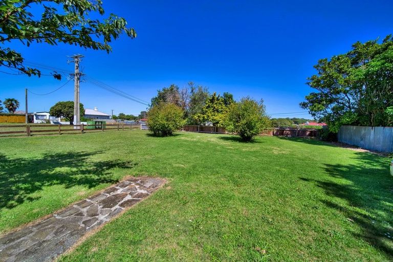 Photo of property in 62 Riemenschneider Street, Manaia, 4612