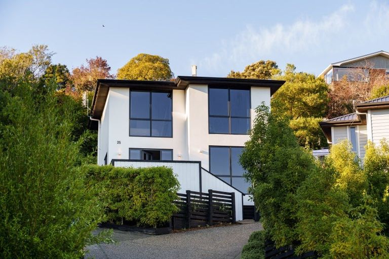 Photo of property in 25 Brugh Place, Andersons Bay, Dunedin, 9013