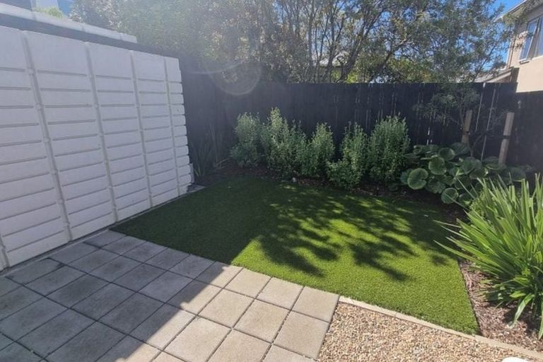 Photo of property in 14/3234 Great North Road, New Lynn, Auckland, 0600