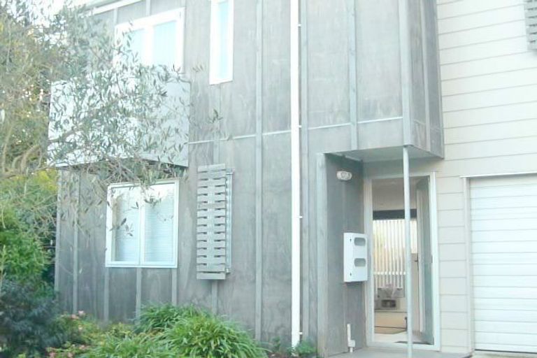 Photo of property in 36 Albionvale Road, Glen Eden, Auckland, 0602