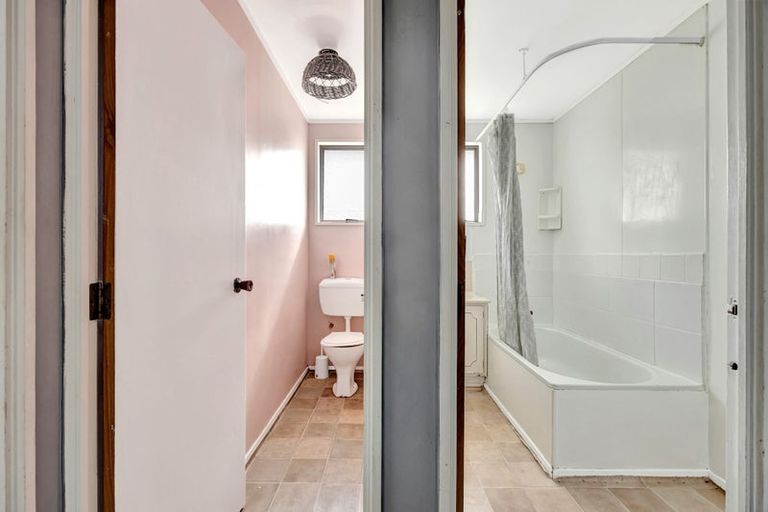 Photo of property in 39 Odlin Crescent, Nawton, Hamilton, 3200