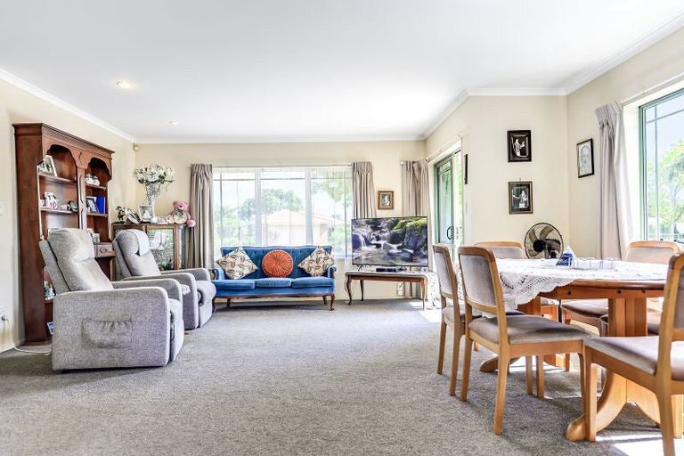 Photo of property in 2 Dingwall Court, Rototuna, Hamilton, 3210