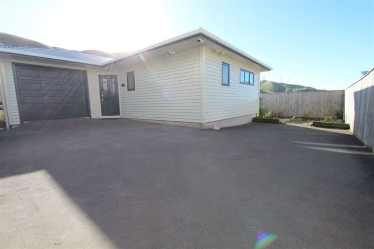Photo of property in 64 Waverton Terrace, Churton Park, Wellington, 6037