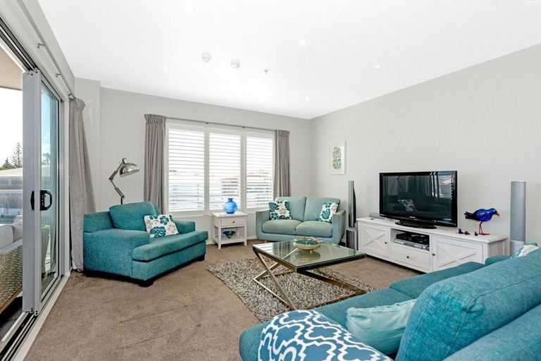 Photo of property in Bay View, 9/90 Customhouse Street, Gisborne, 4010