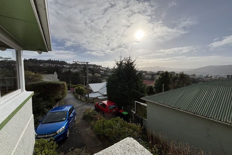 Photo of property in 43 Sutherland Street, Dunedin Central, Dunedin, 9016