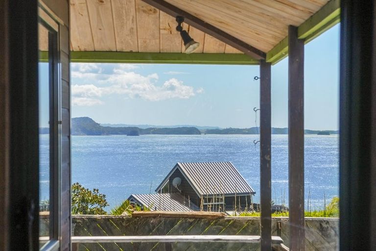 Photo of property in 22 Durness Place, Red Beach, 0932