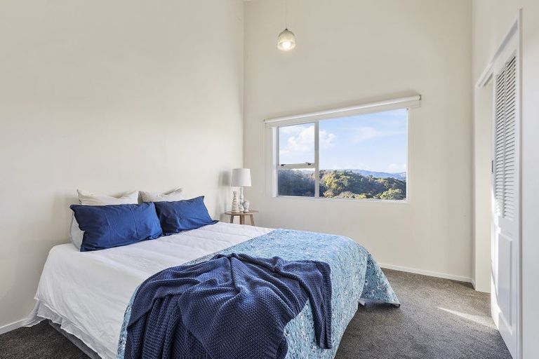 Photo of property in 9 Keel Place, Whitby, Porirua, 5024