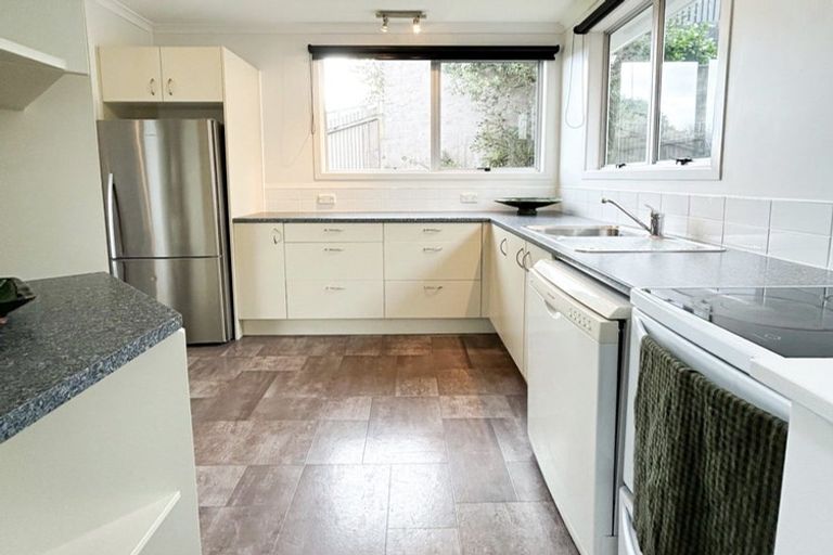 Photo of property in 163b Pembroke Street, Westown, New Plymouth, 4310