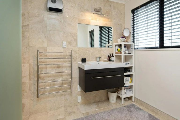 Photo of property in 247a Waikawa Road, Waikawa, Picton, 7220