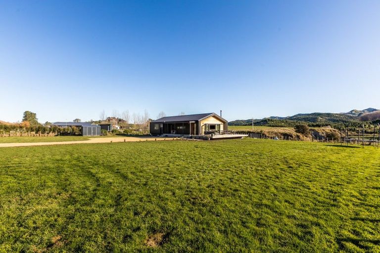 Photo of property in 2480 Kahuranaki Road, Elsthorpe, Havelock North, 4295