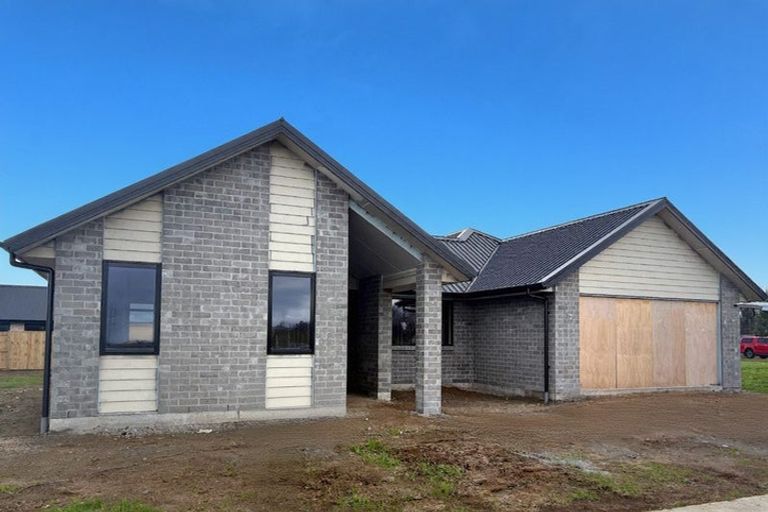 Photo of property in 15 Silverwood Lane, Leamington, Cambridge, 3495