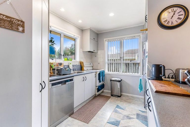 Photo of property in 65 Rosehill Drive, Rosehill, Papakura, 2113