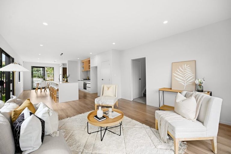 Photo of property in 70 Overton Street, Rototuna North, 3210