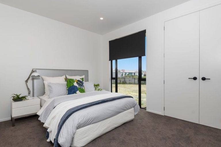 Photo of property in 2 Shearwater Lane, Point Wells, 0986