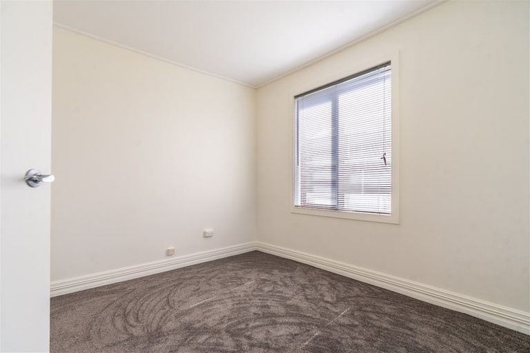 Photo of property in 9 High Street, Milton, 9220