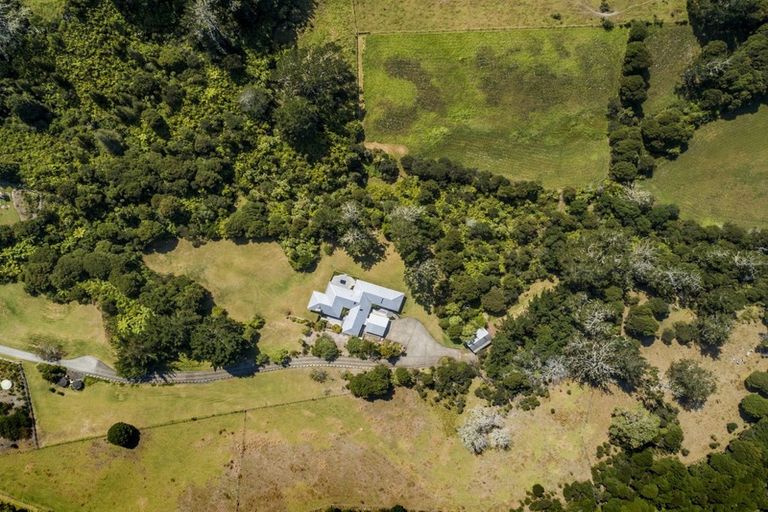 Photo of property in 106 Vaughans Road, Long Bay, Albany, 0792