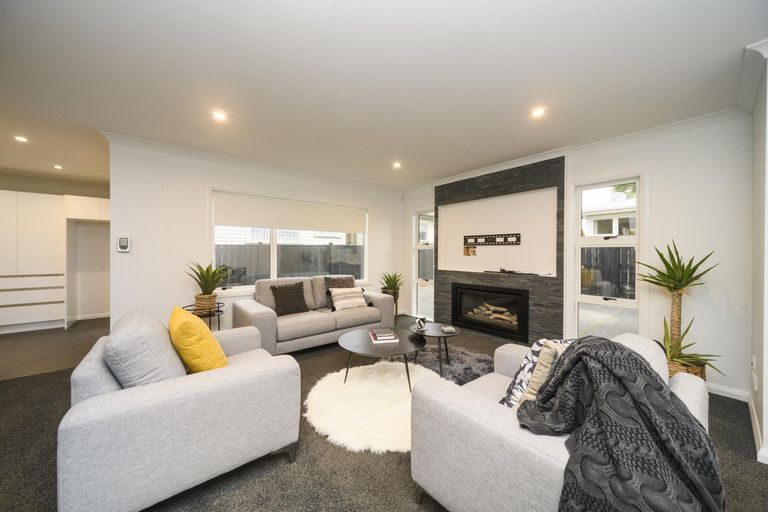 Photo of property in 29a Raglan Avenue, Cloverlea, Palmerston North, 4412