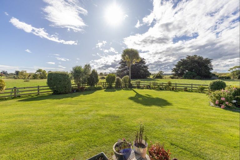 Photo of property in 205-233 Fitzherbert Road East, Aokautere, Palmerston North, 4471